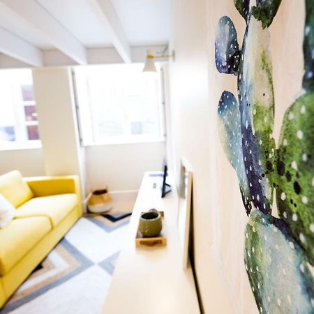 Studio Tomas Gonzaga Porto Luaran gambar