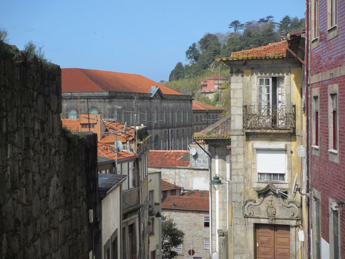 Studio Tomas Gonzaga Porto Luaran gambar